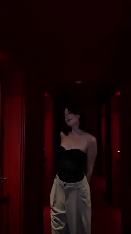 Red room🌹 #bangkok #slavicgirls #slavic #model #girlstravel 