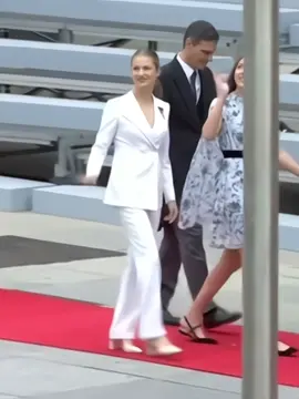 #nora_soumei✨💞 #bánhbao_royal🐻🥟 #xhuong #congchuaasturias #leonordeespaña #leonordeborbon #liora 