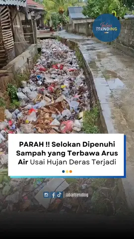 Ngaku, saha nu resep miceun runtah sambarangan genk? Jangan buang sampah sembarangan lagi ya genk. Ketika dari masyarakat kembali ke masyarakat,  Dalam video yang dibagikan akun IG @dedeariesn Memperlihatkan tumpukkan sampah ikut terbawa air di selokan Pulau Kangean, Sumenep Jawa Timur. Saya yakin masyarakat Jawa Barat tidak suka buang sembarangan kan? _______________________________________________________________ 🎥 IG / dedeariesn Bantu Follow akun @jabartrending dan @garuttrending ya genk, agar akun ini dapat terus berkembang dan bermanfaat. #sampah #pulaukangean #jabartrending #garurtrending 