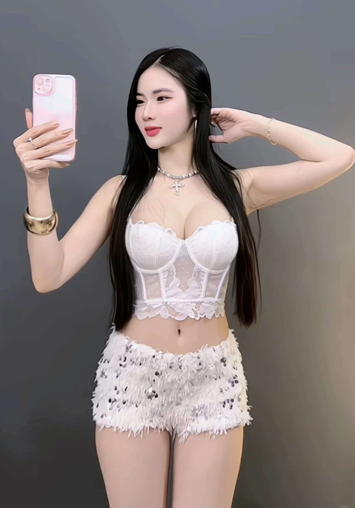 Set trắng xinhh #fybstore #OOTD #macdep #outfitcheck 