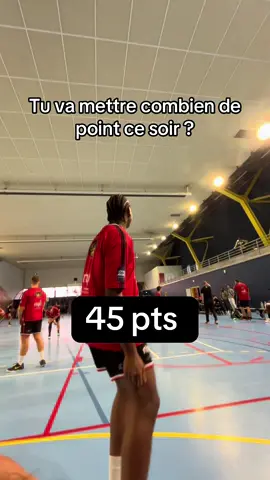 Et toi ta mis combien ce week end ? 🏀 Follow c’est gratuit @Carambar @RDK🫩  @Clk🥷🏾 #basketball #game #basket #pourtoi #ball 
