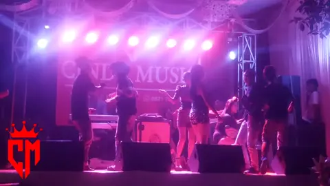 #sound #remixlampung #soundhajatan #viralvideo #fyp #lampung #fyp #soundhajatan @newcindyoficial 