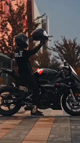 ❤️‍🩹#rsteam💚 #asfaltuscat🏍️💨❤✌ #motorcycle #dream #fyyyyyyyyyyyyyyyy 