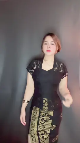 #fyp #xybca #promomakangajian #kebaya #kebayamodern 