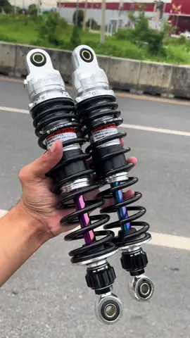 #แกนรุ้ง 