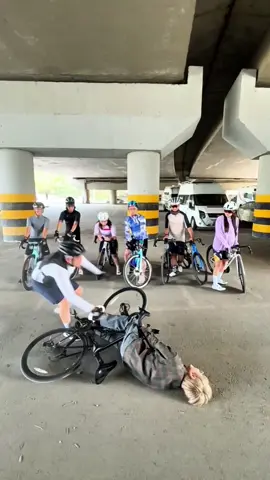 những khoảnh khắc hài hước của bà chị 🤣 #bachingongao #funny #fyb #douyin #foyou 