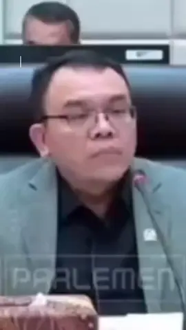Kredit Usaha Rakyat (KUR) tanpa agunan, b tapi prakteknya BRI 