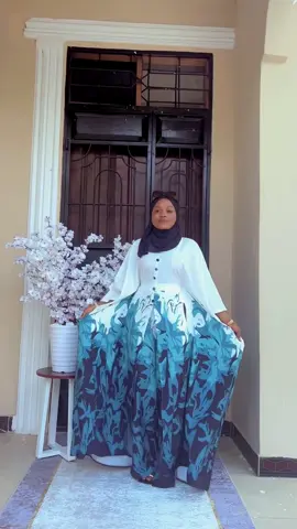 Dress price 45,000 Size L hadi 2xl Whatsap no 0674967929 