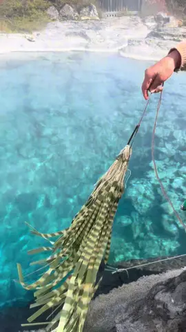 Come raranga with Whaea Makea 🌱 Huge mihi to my Nanny Tommy, nōku te waimarie. Side note: You would normally give your first taonga back to whoever helped you. To show your appreciation. But I wanted to surprise my nanny with some other taonga and place it in this kete to give back to her 🖤 Watch this space !!  #aotearoa #raranga #maori #fyp 