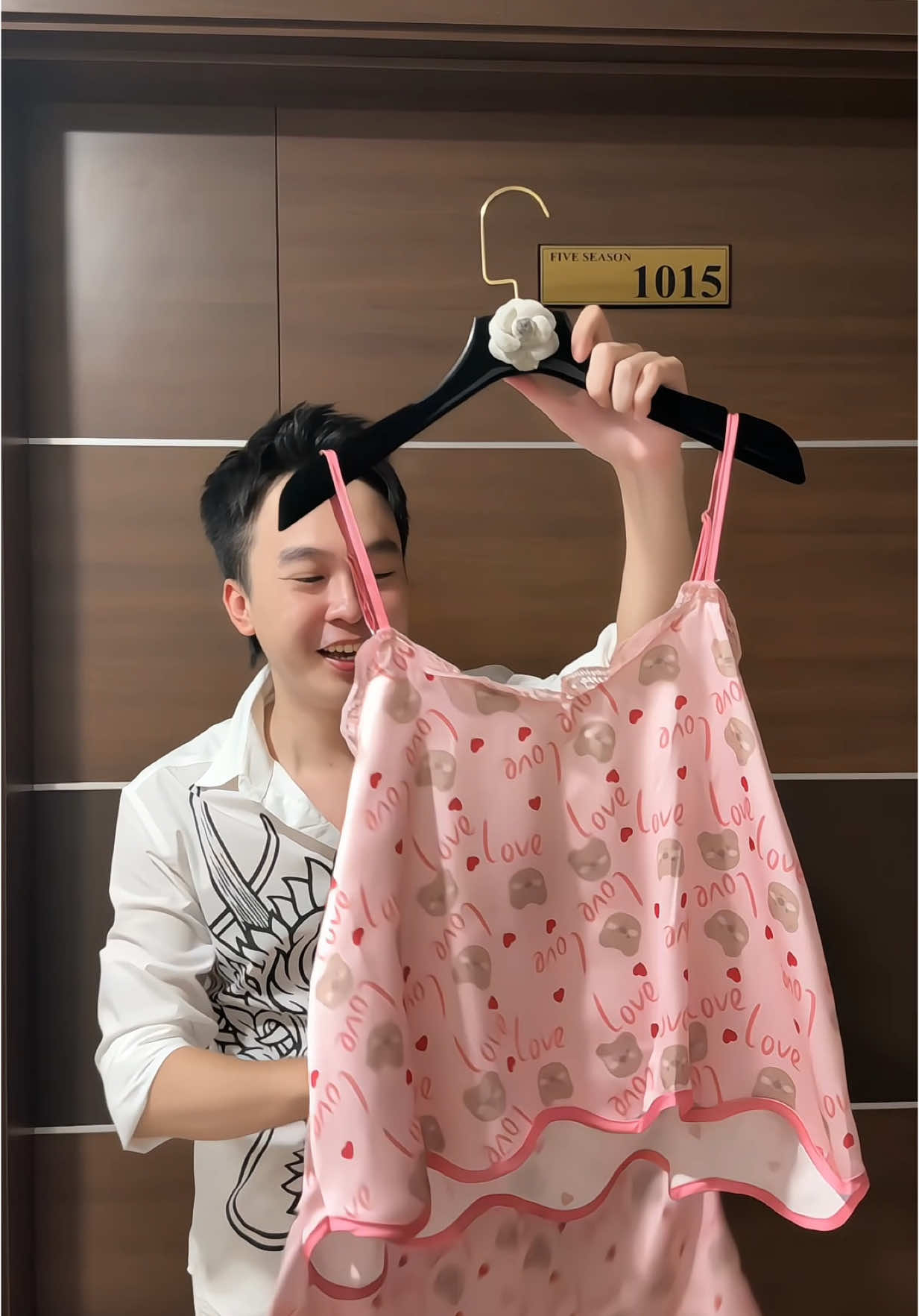 Xinh yêu dã man hẹ hẹ