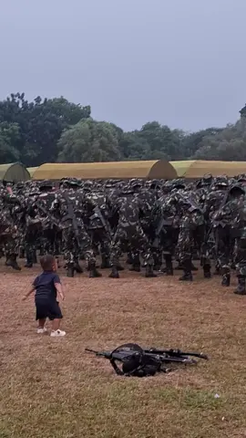Alhamdulillah kesampaian juga ya nak yel yel sama om tentara..🫣🤣 #tentara #tentaracilikindonesia #infantri #kopassus #fyppppppppppppppppppppppp 