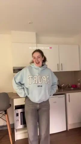 Outfit repeater always ⭐️ #girlhood #whatiworethisweek #unistudentoutfits #feelgoodfashion 