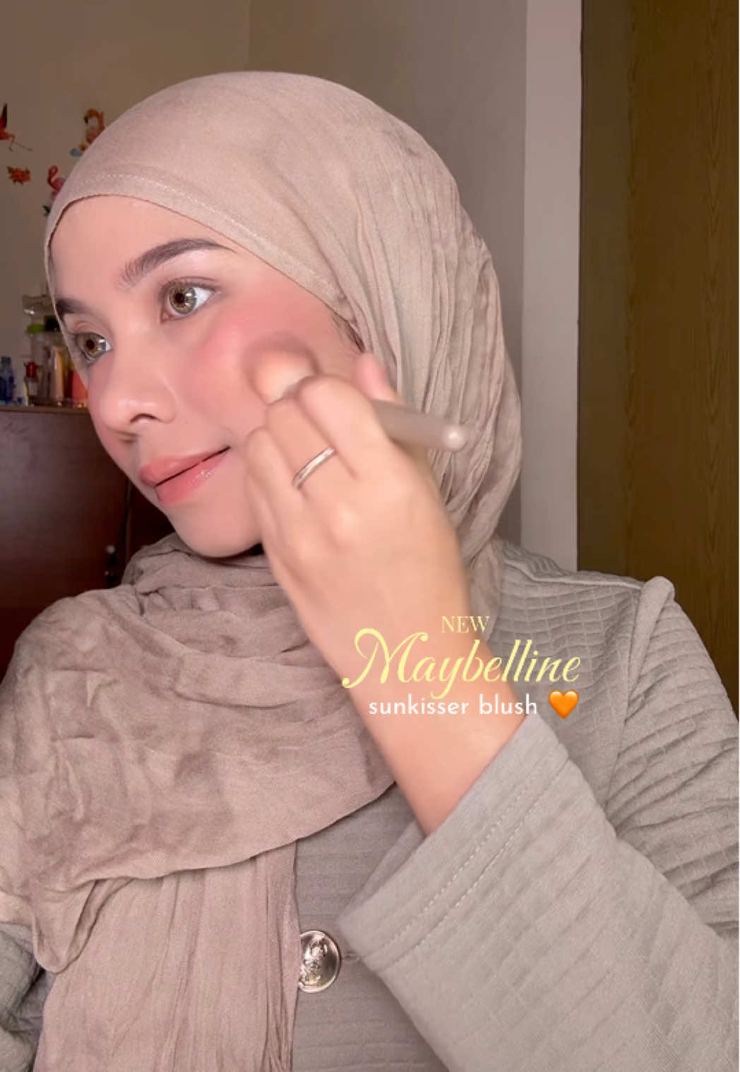 kirain bakal gonjreng tapi ternyata engga 😳🧡 #MNYIcons #maybellinepartner #sunkisser #blushmaybelline @Maybelline Indonesia  