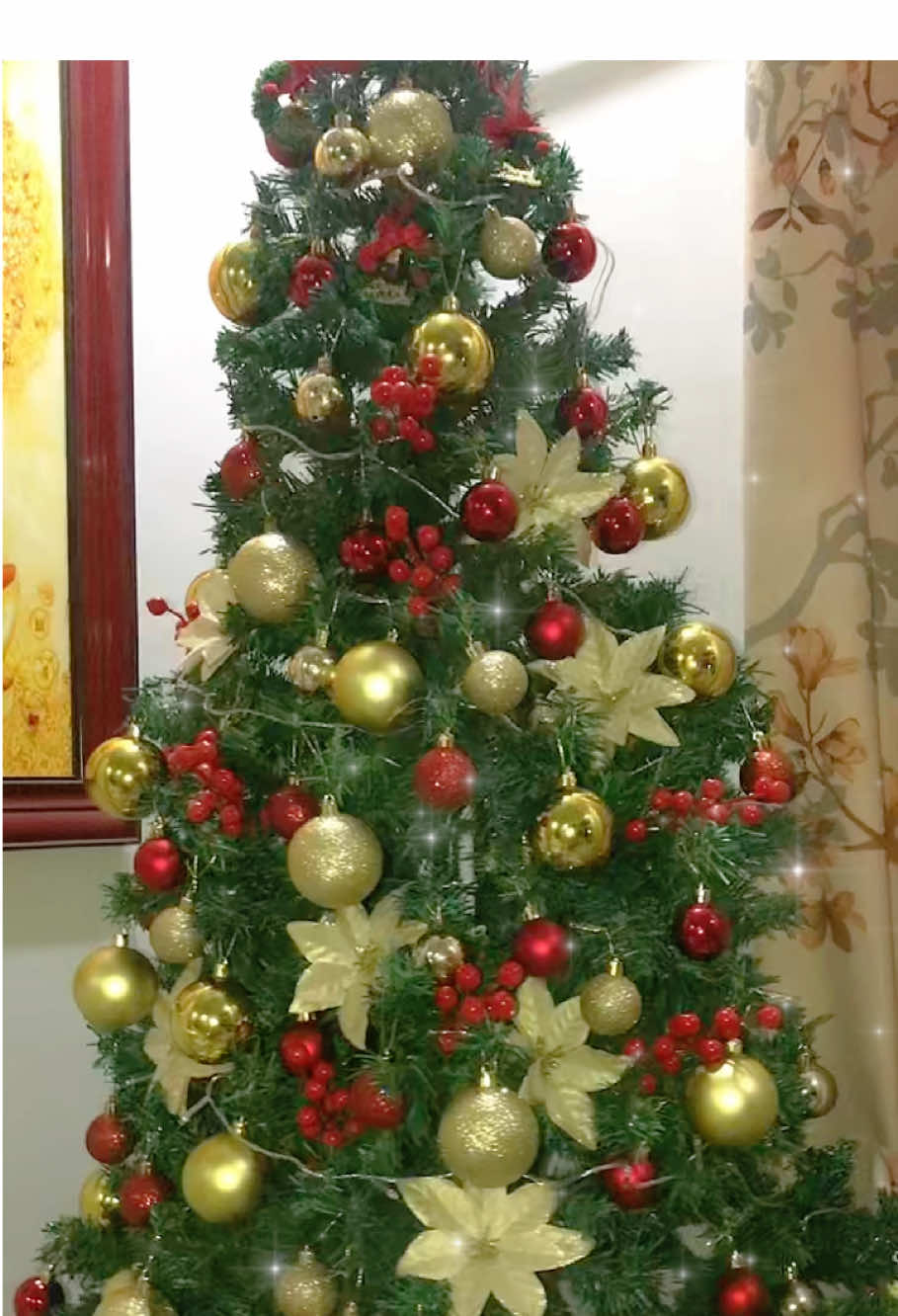 KATAS NANG PAG TIKTOK AFFILIATE ,kung di ka papalarun sa mga videos mo mag live selling ka kahit papanu meron at meron talaga kahit pa unti unti lang .Ang saya lang sa puso yung datung pangarap mo lang nung bata ka pa natupad muna yung mag decorate nang sarili mong bahay 🙏❤️❤️#christmas #christmasdecor #christmaslights #christmas #happiness #christmas2025 #tiktokaffiliate #affiliatereward #LIVEIncentiveProgram #LIVEStory #PaidPartnership 