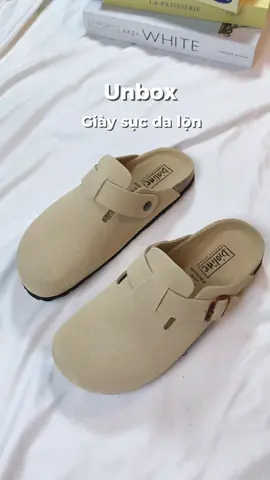 Ai đang tìm kiếm đôi sục đi mùa đông thì tham khảo em này nha 😍 siu xinh lun á 🥰#xuhuong #viralvideotiktok #review #giaysucnu 