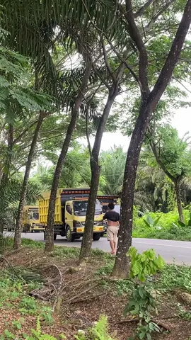 angguk angguk@Edusss @Muhammad ghazali @jeki @Fadli Quiksilver @Fahmy Tanjung @Haris_ #tampiltarus 