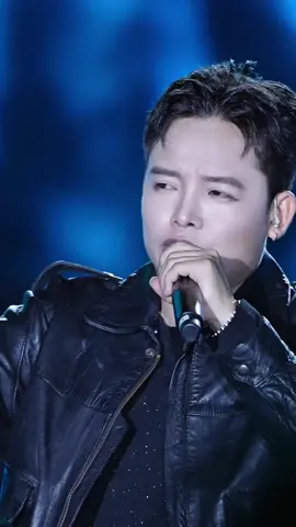 Chưa làm được vì sao lấp lánh thì tôi nguyện làm đoá hoa ngát hương cho đời… #xuanduc #keymusic #vietchocon #theanh28 