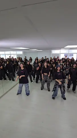 iDOL Attack : Mindy มินดี้ บุกจู่โจมด้วยเพลงใหม่ TwiLight ชวนทุกคนมาเต้นไปด้วยกัน กับ กิจกรรม Free Dance Workshop ที่ RK ACADEMY #MIN_TH #MindyTwiLight #Idol_Attack #Rk2025 #RkAcademy 