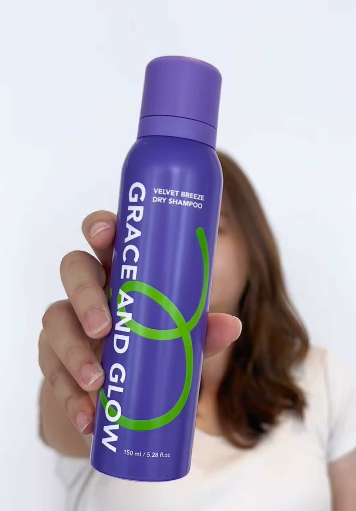 Hair care basics: Keep dry shampoo off your hair, aim for the roots. #graceandglow #hairtok #dryshampoo #haircare #SelfCare 