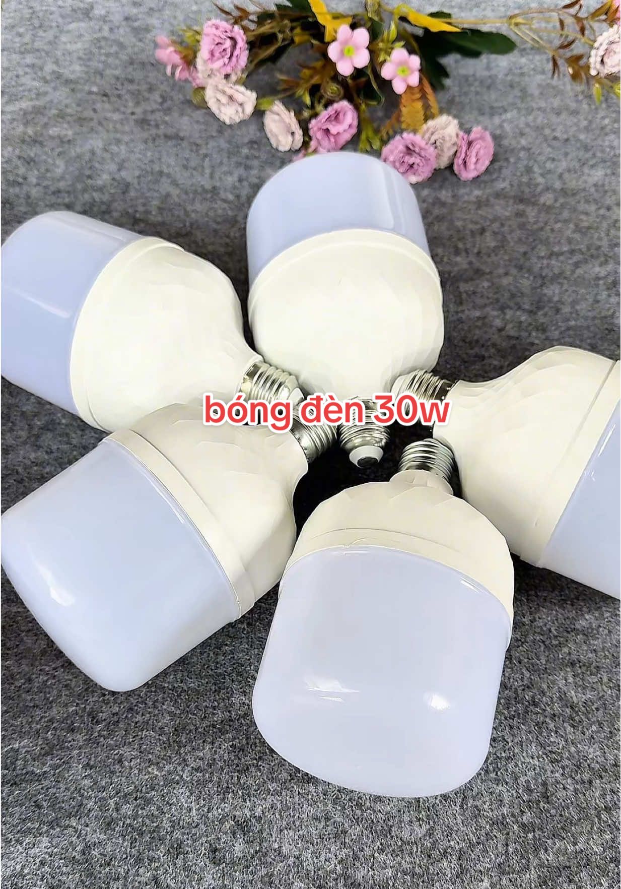 combo 5 bóng đèn 30w  tiet kiem dien chỉ có 66 ngàn #review #xuhuong #bongdenled #bongdenled30w #bongden  @Gia Dụng Duyên Hồng  @Gia Dụng Duyên Hồng  @Gia Dụng Duyên Hồng 