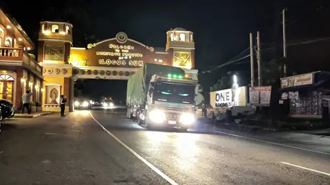 COSTALES-GUZMAN TRUCKING CONVOY #trucking #truckinglife #costalesguzmantrucking #commutechroniclesphotography #IlocosSurArch 
