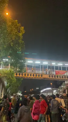 Begall di landas pacu kemayoran,hati hati yg lewatt daerah sini