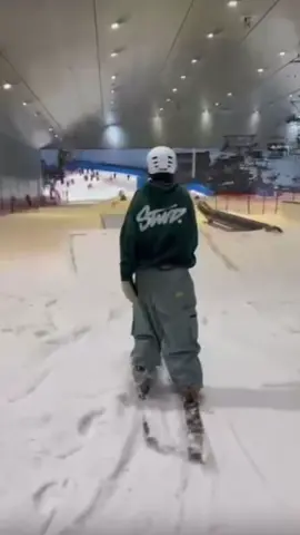 @🕹️ clean skier🦾 #skidubai #fyp #xybca 