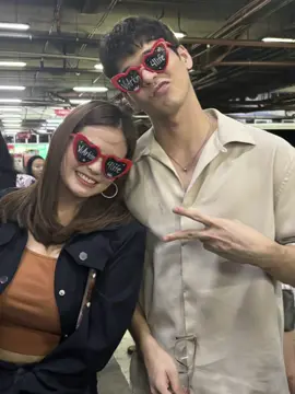 doing this trend with our bear-ents 🧡🌅 @beabinene @Wilbert Ross ☺️ #wilbea #gsot #viarkin #fyp #goldensceneryoftomorrow 