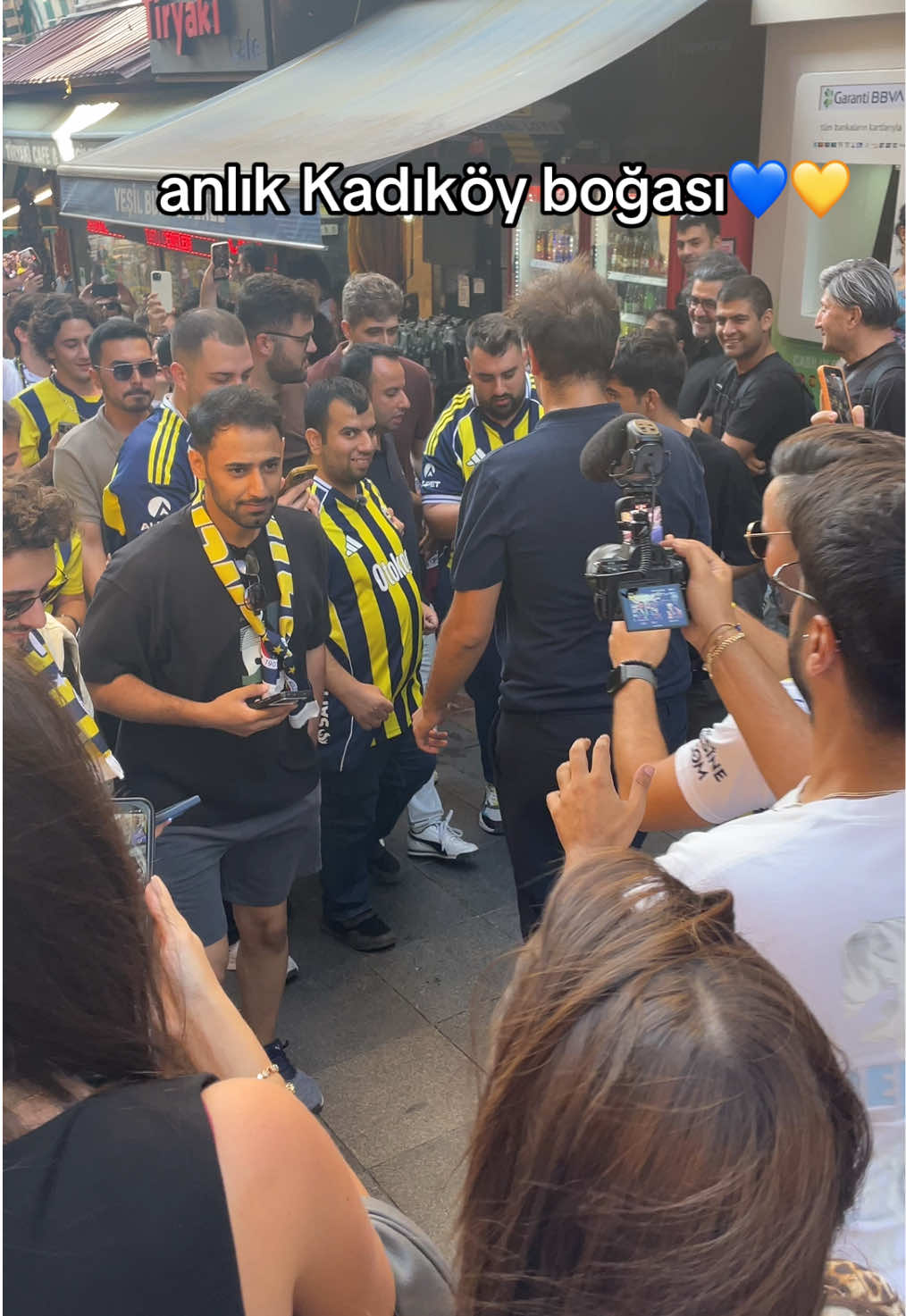 HAHAHAHHAHAHAHA #kadıköyboğası #fenerbahçe #kadıköy #kesfetteyiz #kesfetbeniöneçıkart 