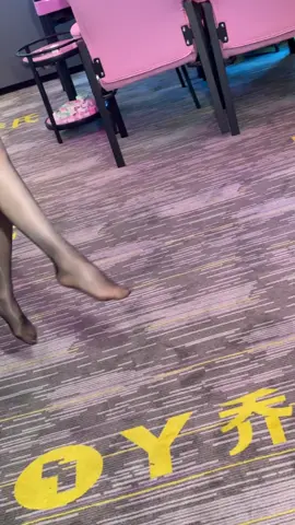 #LongLegs #PerfectBody #BilliardBabe 