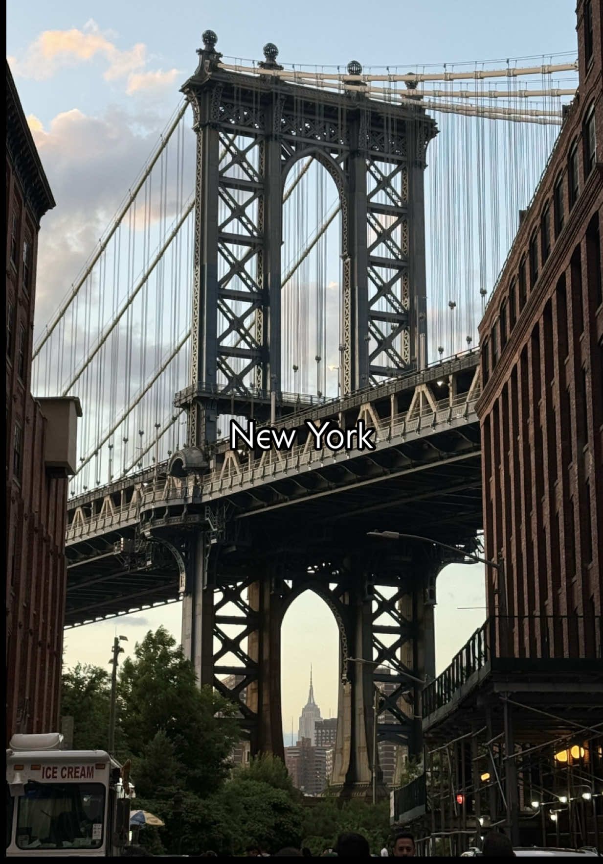 Um sonho realizado que merece ser repetido milhões de vezes! ✨ #newyork #nyc #unitedstates #viagem 