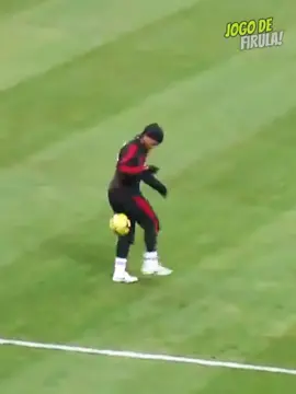 Ronaldinho Freestyle #futebol #footballtiktok #football #ronaldinho #ronaldinhogaucho 