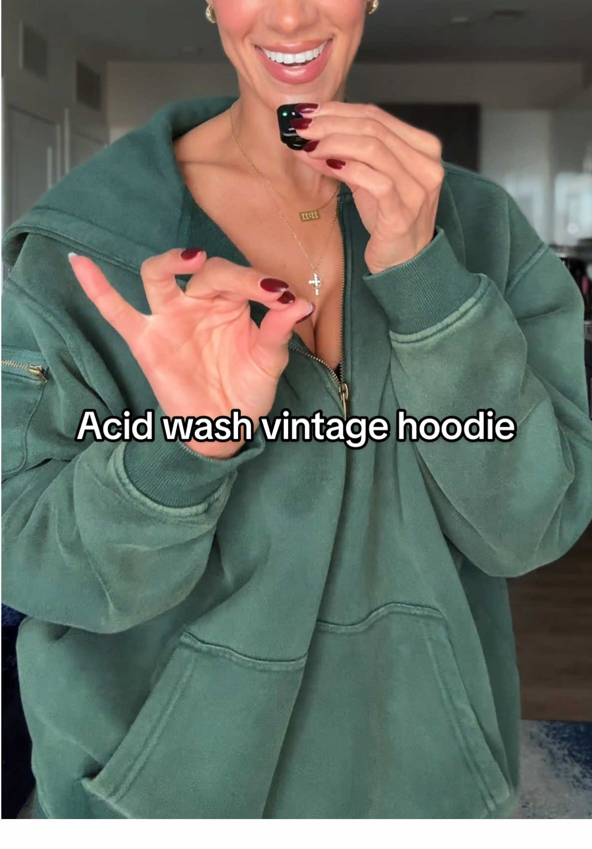 This brand I never have to second guess! They’re sweatshirts and hoodies are always a HIT! This hoodie is perfect for casual wear and airport outfits and I love the zipper pocket 😍 @Faiable Fashion  #oversizedhoodie #zipuphoodie #tiktokshopcreatorpicks #hoodie  #hoodieseason 