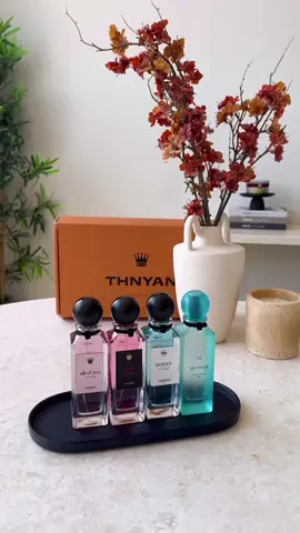 عروض اليوم الوطني من ثنيان، مجموعة تضم اربع عطور 500 مل وبسعر خيالي اطلب الان !!🤩 #ثنيان #اليوم_الوطني #روشن_سمر #روشن A*d #اعلان 