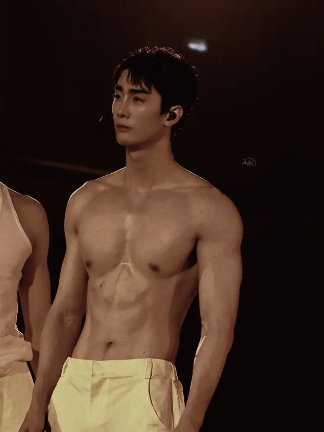 His body #forcejiratchapong #ฟอสจิรัชพงค์ #fforce #fyp #ฟีดดดシ 