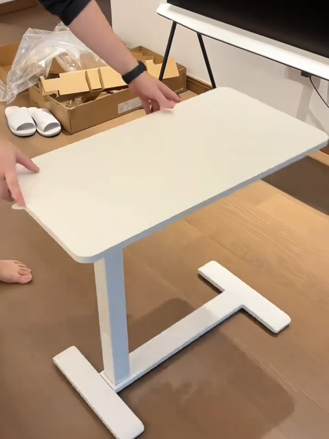 bàn làm việc nâng hạ di động  #banlamviecnangha #bàn #banlamviecthongminh #banlamviec #xuhuongtiktok 