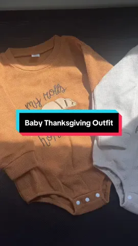 The cutest Thanksgiving rompers for the babies. #myfirstthanksgiving #babythanksgivingoutfit #thanskgivingoutfit #babysfirstthanksgiving 
