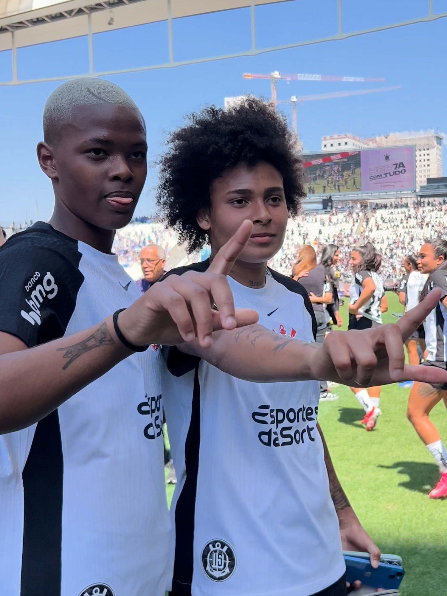 Segue quem? 😂 TEM QUE RESPEITAR AS MAIORES CAMPEÃS DO FUTEBOL FEMININO BRASILEIRO! 👊🏽🏴🏳️ #InvasãoPelasBrabas #Hep7aComTudo #VaiCorinthians  #TorcidaTikTok  #TikTokEsportes