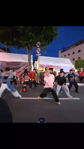 calling all street dancers, street dance enthusiast, and street dance enjoyers! catch @baguiostreetdance and Baguio Green Man every Sunday at Session Road, Baguio City 🍃  #baguiosessionroad  #baguiocity #Baguio #streetdance #dance 