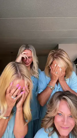 How cute is Kelly? ❤️ Have you subscribed to Pillow Talk yet? Link in bio, you won’t want to miss this one! 📣 @Jill Vertes  @Christilukasiak @kellyhyland6 @Posh Peanut 