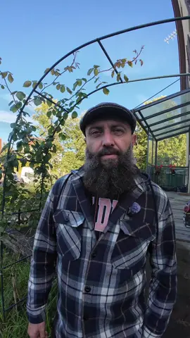 «Лови момент: философия в двух голосах» @Olga🍒& Artur🧔🏻‍♂️ #всемдобра #артуршымкентский #фразысосмыслом #motivation #creatorsearchinsights 