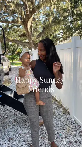 Y’all, my girl was feeling herself this morning with her little purse. It’s the arm switch for me  😂😂 I hope yall have a happy and blessed Sunday 🤍! #churchootd #OOTD #momanddaughter #sundays #happysunday 