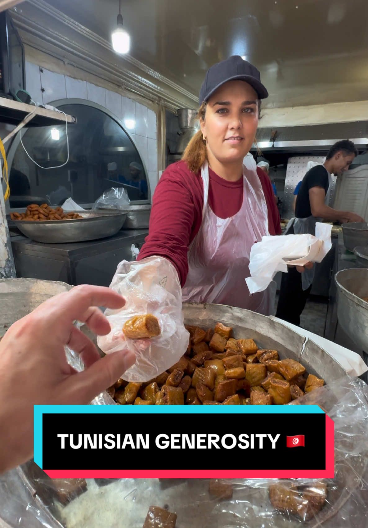 The Tunisians are a very kind and generous people #tunisia #streetfood #tunis 