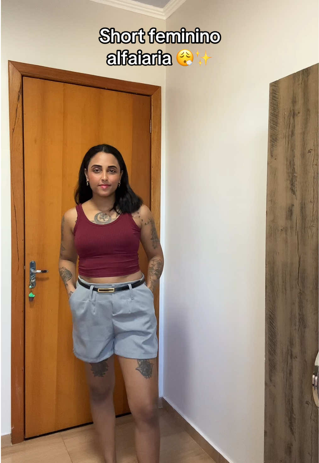 Short Alfaiataria Feminino Com Cinto Social Moda Blogueira 