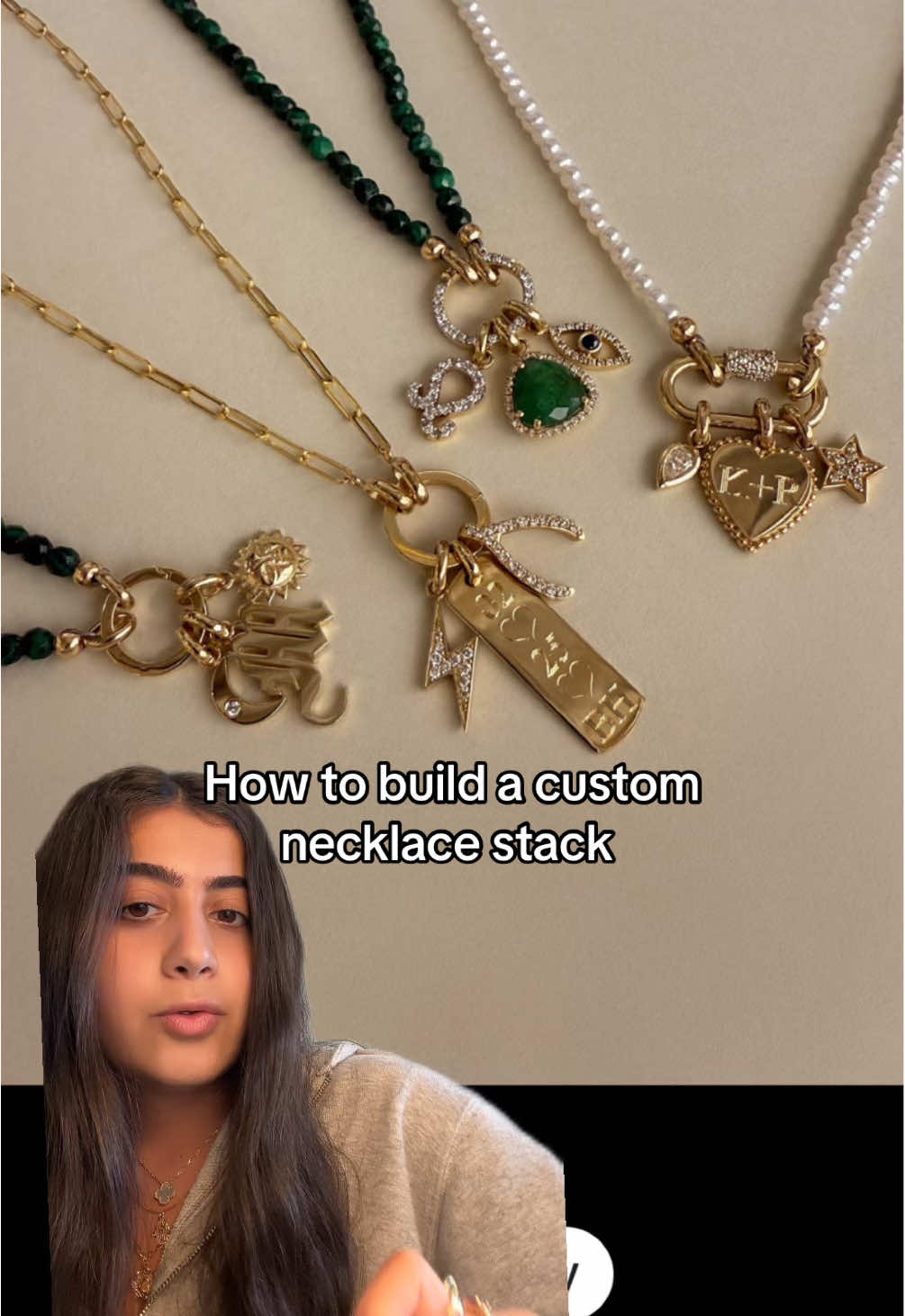 Little hack to customize your necklace stack #finejewelry #jewelrytiktok #JewelryCollection #jewelrystack #necklacestack #everydayjewelry #etsyjewelry #affordablejewelry #carabiner #charmconnector #charmnecklace #customjewlery #greenscreen 