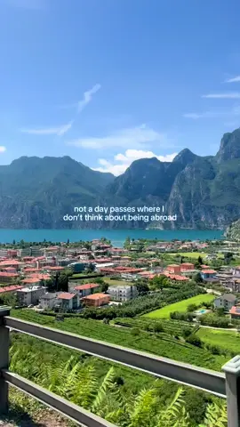 I swear once you study abroad you can’t stay away #studyabroad #postgrad #europe #LanguageLearning 