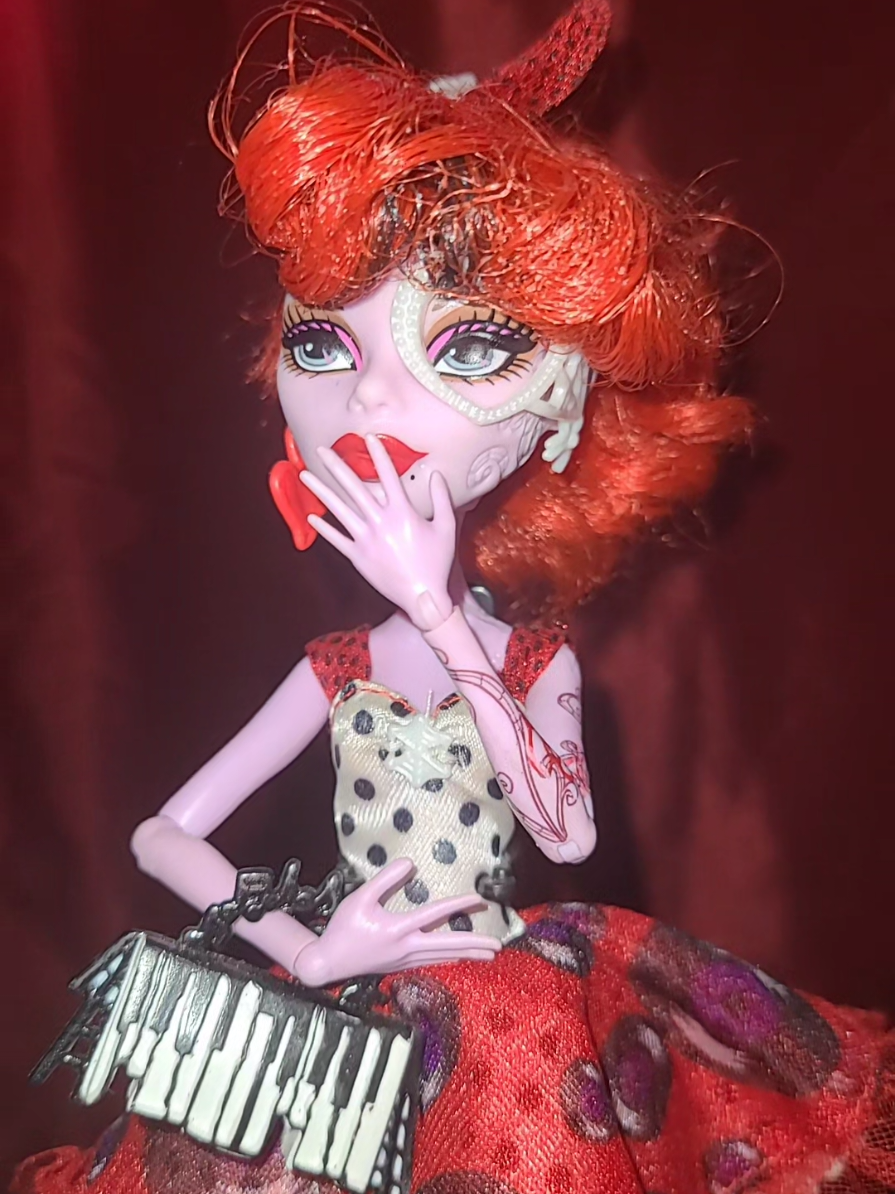 operetta is punk asf #monsterhigh #monsterhighdolls #mh #dolls #dollcollector