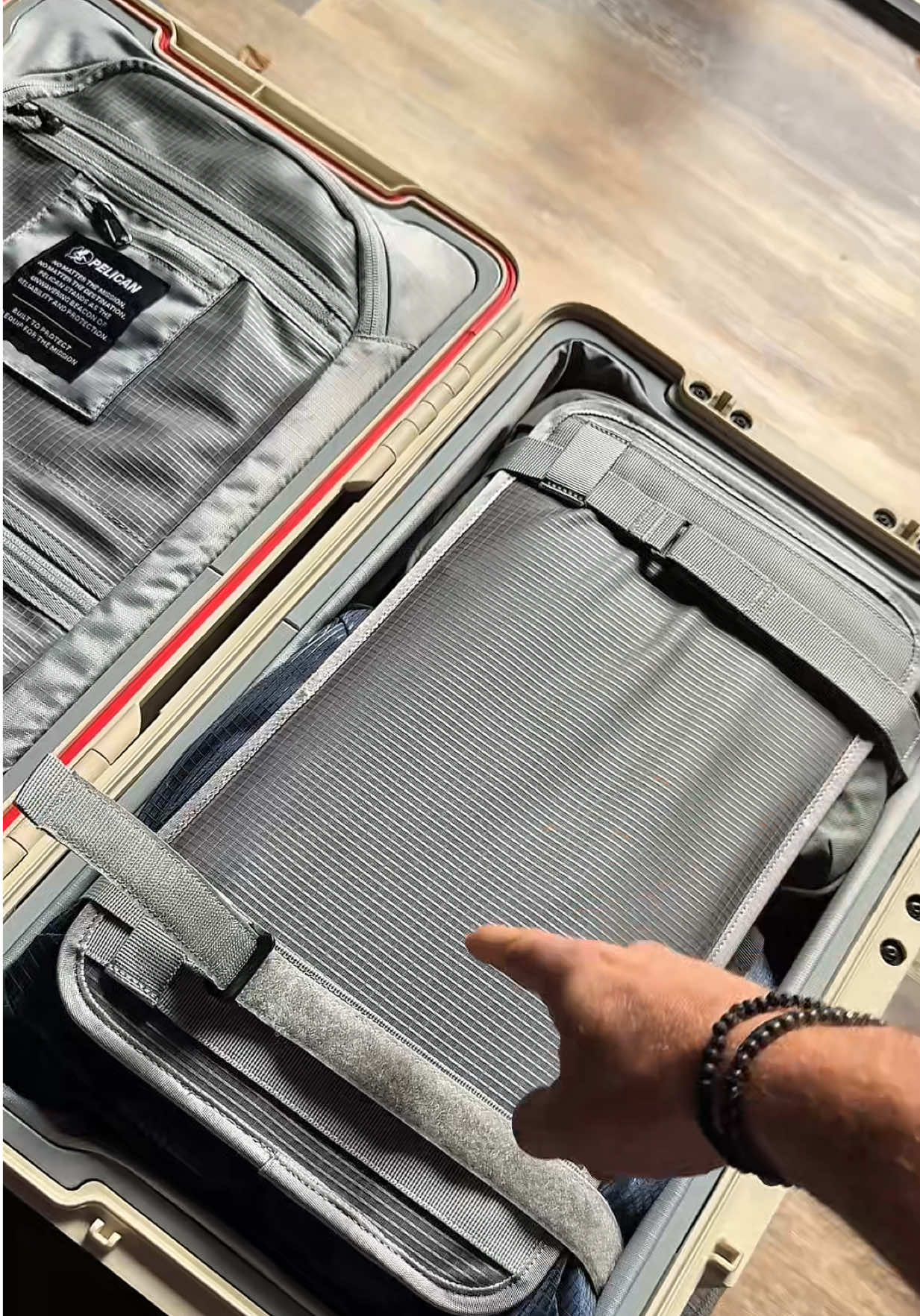 Pelican ATX 22 Carry-On Rolling Luggage #carryon #carryonbag #luggage #luggagehack #pelican 