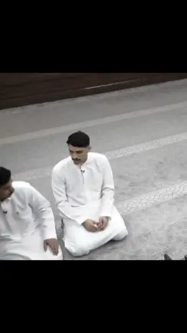 مغير يتهاوشون ع الساعه كل شوي يتناقلونها 😭😭#كاريزما3 #عبدالعزيز_الحارثي #حمد_العتيبي #foryou #fyp 