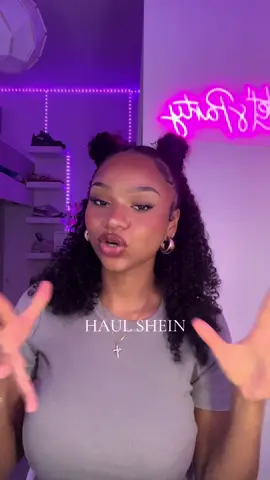 Comme d’habitude petit haul shein !😛 @SHEIN @SHEIN France @Beauty Finds Hunter Pour voir ma sélection d’articles cherchez :  DS5QV sur SHEIN  #SHEINsaveinstyle #sheinbeautyfinds #publicite  #SHEINforAll  #collaborationcommerciale 